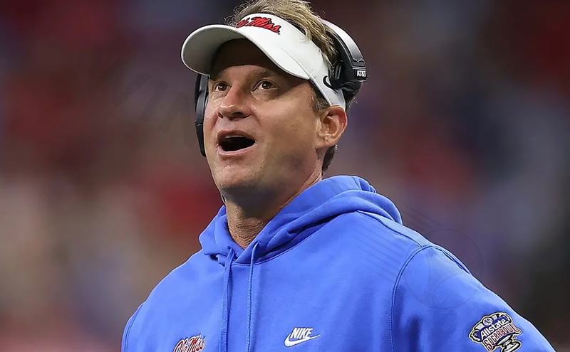 Mr. Kiffin is the son of longtime NFL defensive coordinator Monte Kiffin