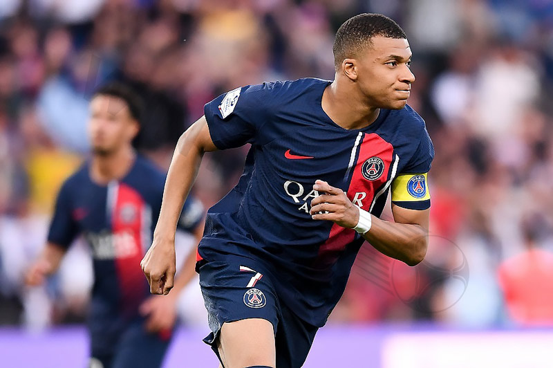 Every shot of Kylian Mbappe is extremely difficult