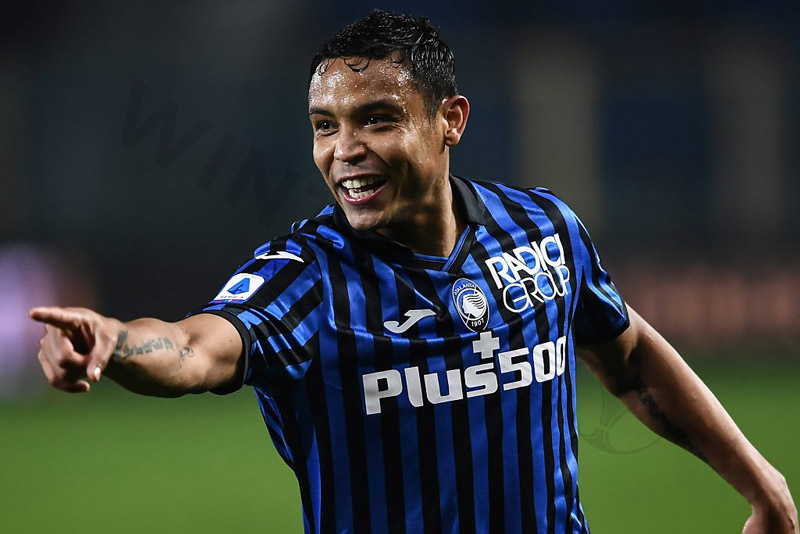 Striker L. Muriel played in Serie A with Atalanta